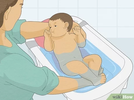 v4 460px Bathe an Infant Step 5 Version 3.jpg